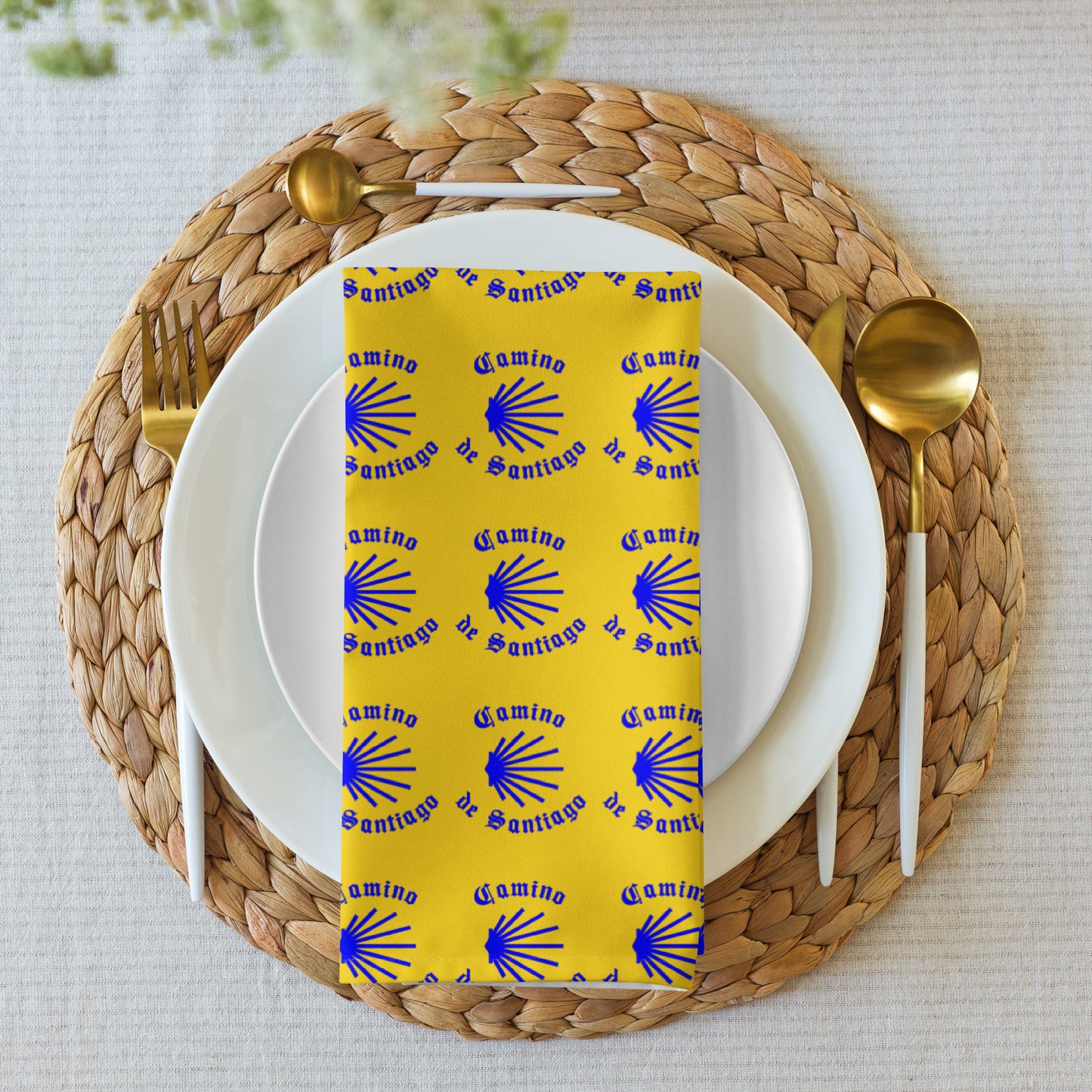 Camino de Santiago Cloth Napkin Set, Gift for Peregrino, Blue Seashell on Yellow