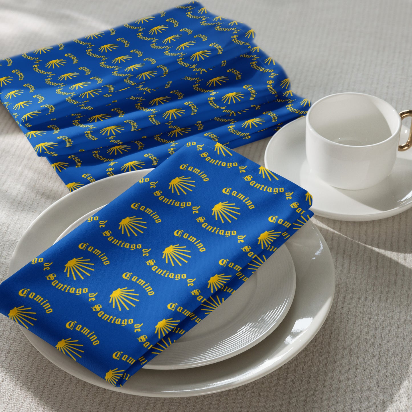 Camino de Santiago Cloth Napkin Set, Gift for Peregrino, Yellow Seashell on Blue